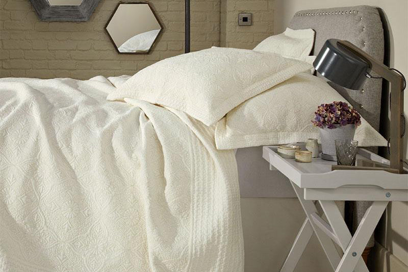 Plain Bedspreads