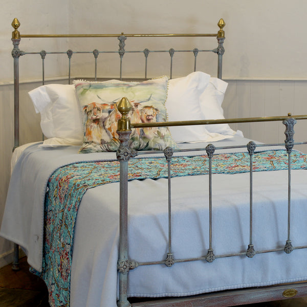 Small Double Antique Bed in Blue Verdigris