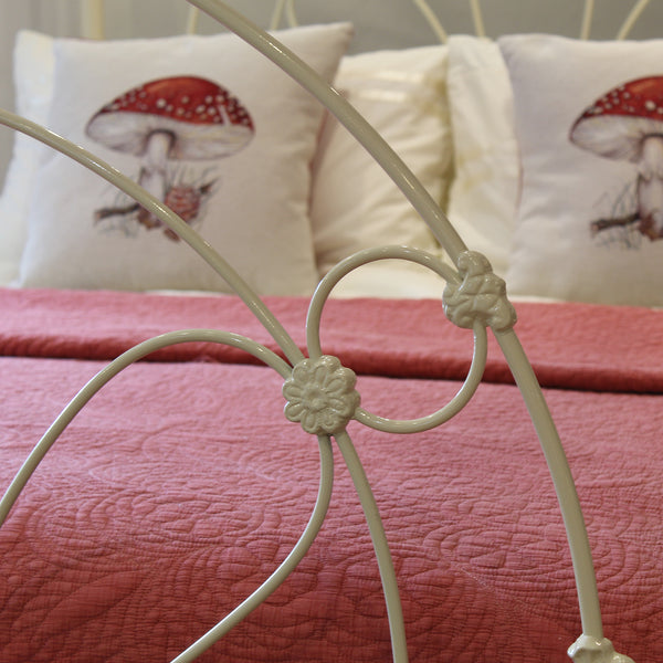 King Size Cream Four Poster Bed