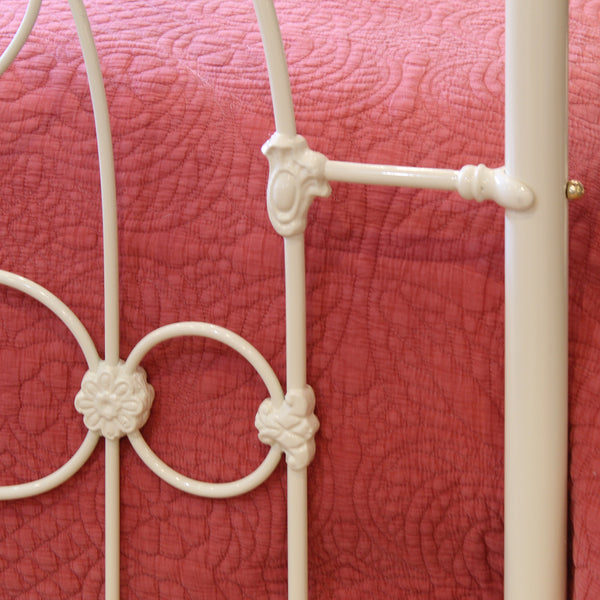 King Size Cream Four Poster Bed