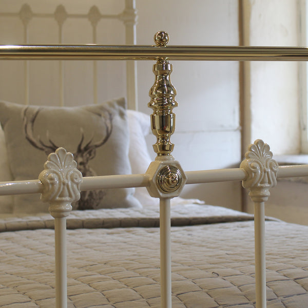 super king size Victorian antique bed in cream - close up