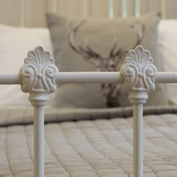 super king size Victorian antique bed in cream - close up
