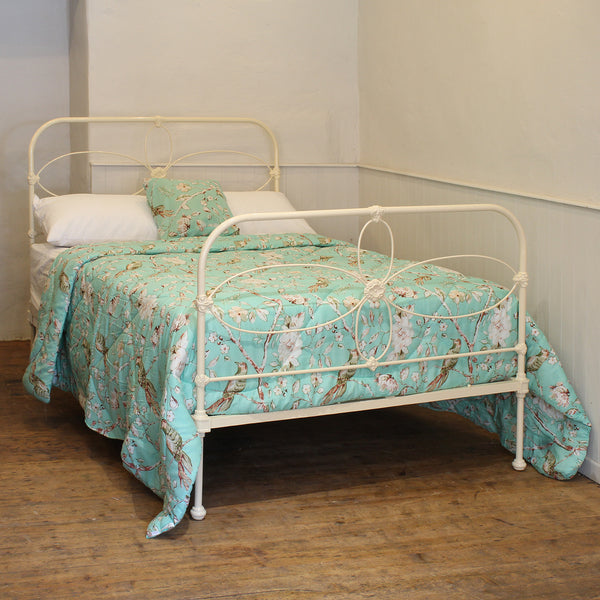 Double Antique Bed in Cream, MD139
