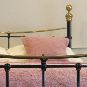 Double Antique Bed in Black