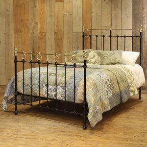 Double Victorian Antique Bed in Black