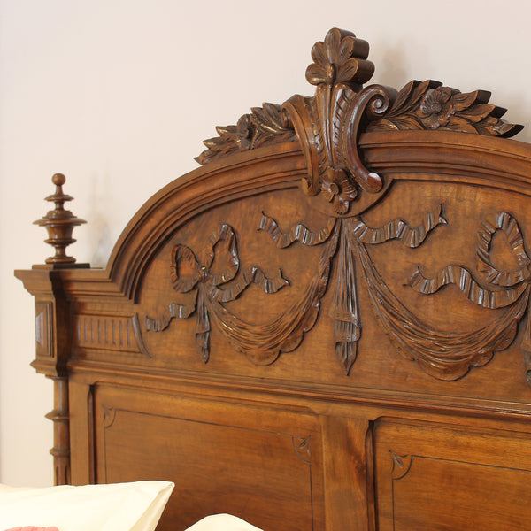 King Size Antique Bed in Walnut