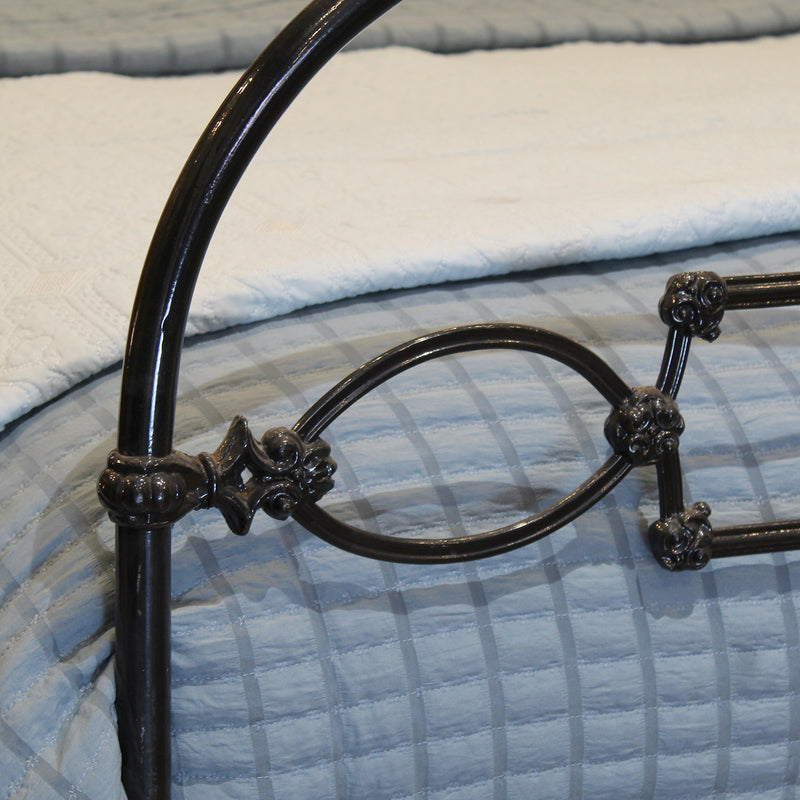 Standard Double Cast Iron Bed in Black MD128