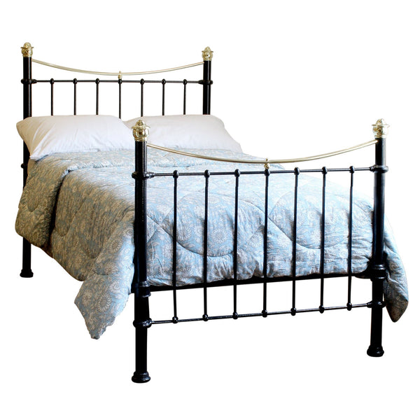 Small Double Antique Bed in Black, MD152