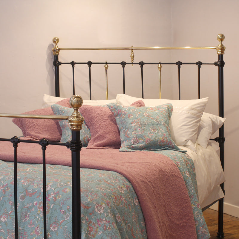 King Brass & Iron Bed in Black MK308