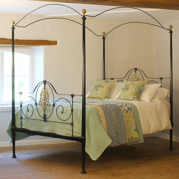 Antique Four Poster Bed in Black M4P54