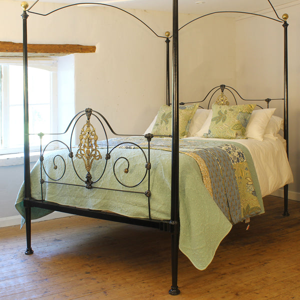 Antique Four Poster Bed in Black M4P54
