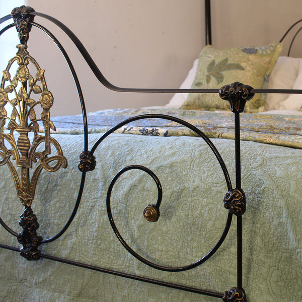 Antique Four Poster Bed in Black M4P54