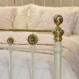 Decorative Antique Bed in Cream MK290