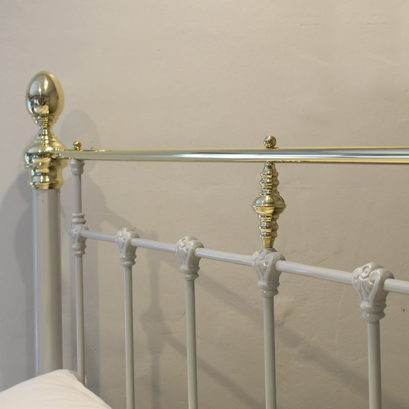 Decorative King Antique Bed in Light Grey MK275