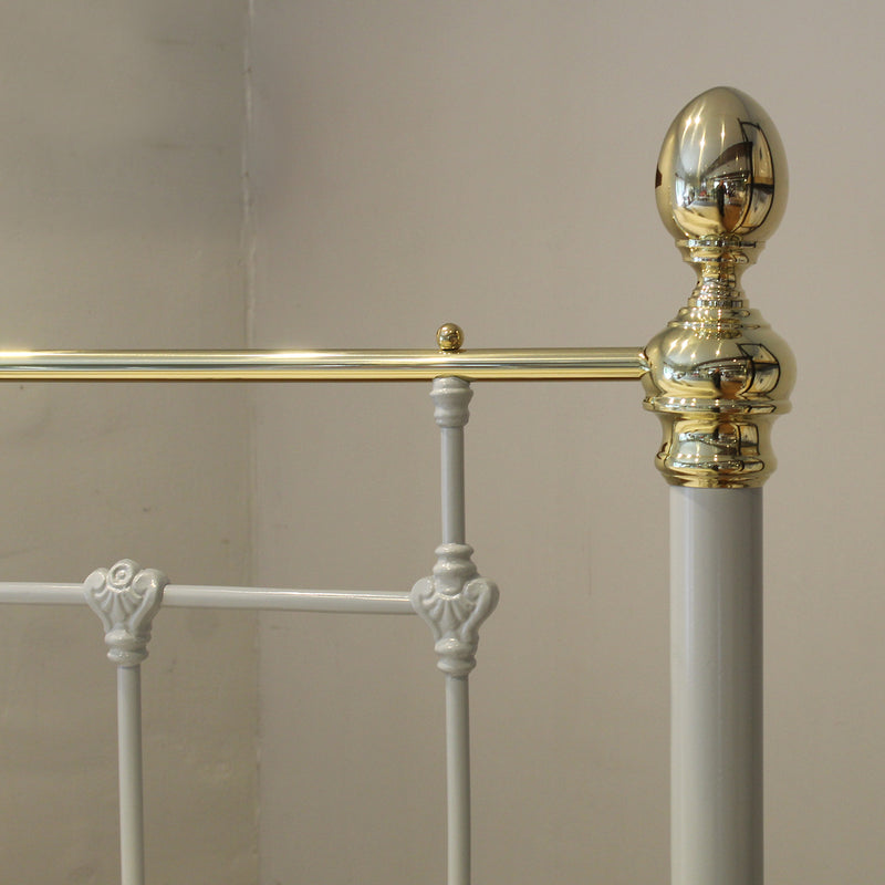 Decorative King Antique Bed in Light Grey MK275