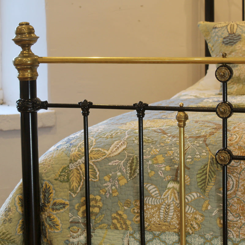 King Brass & Iron Bed with Brass Ring MK316