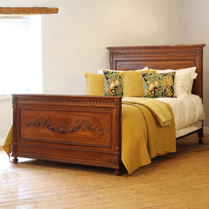 5ft wide king size antique bed in walnut with roses carving