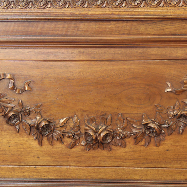 5ft wide king size antique bed in walnut with roses carving