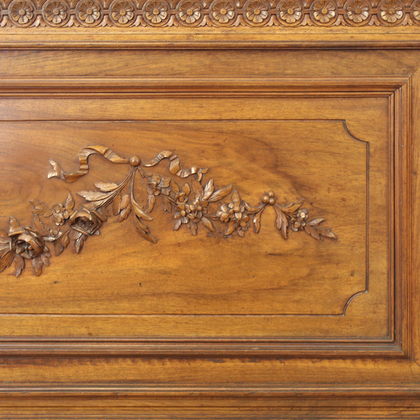 5ft wide king size antique bed in walnut with roses carving