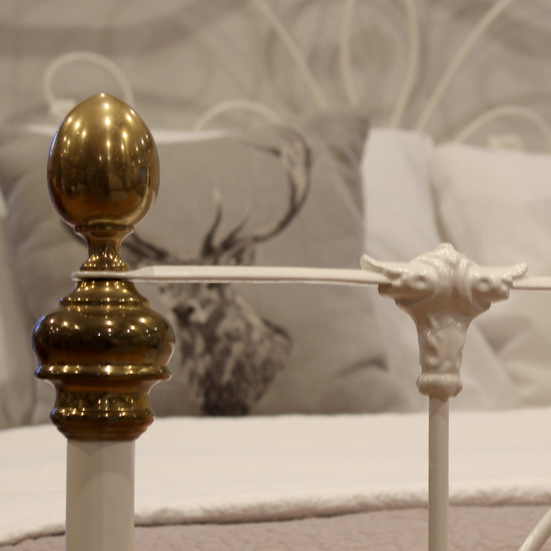 King Brass & Iron Bed in White MK312