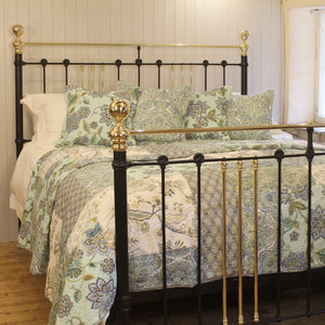 6ft Wide Super King Antique Bed in Black