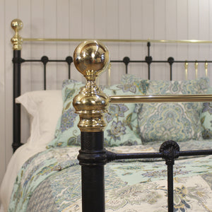 6ft Wide Super King Antique Bed in Black