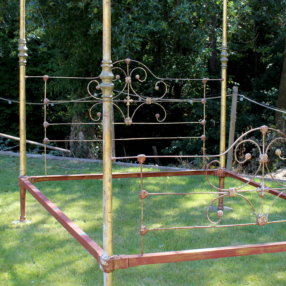 Super King Gold Four Poster Bed