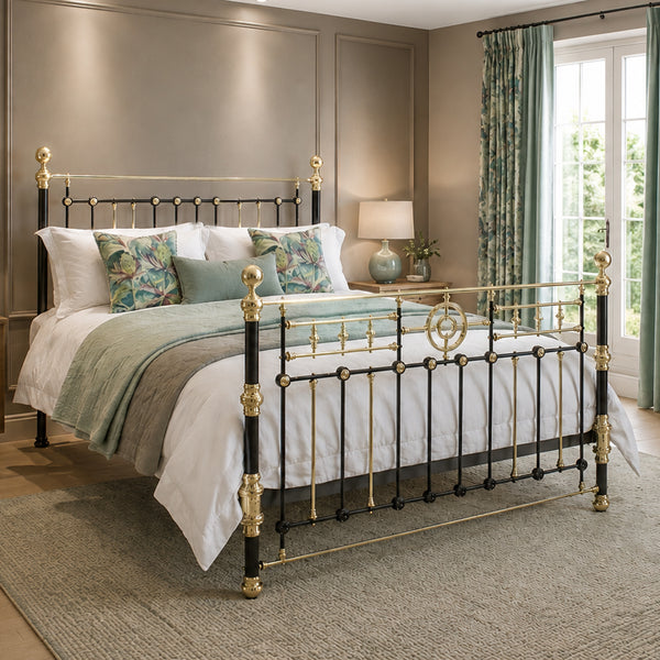 Super King Decorative Antique Bed in Black MSK100