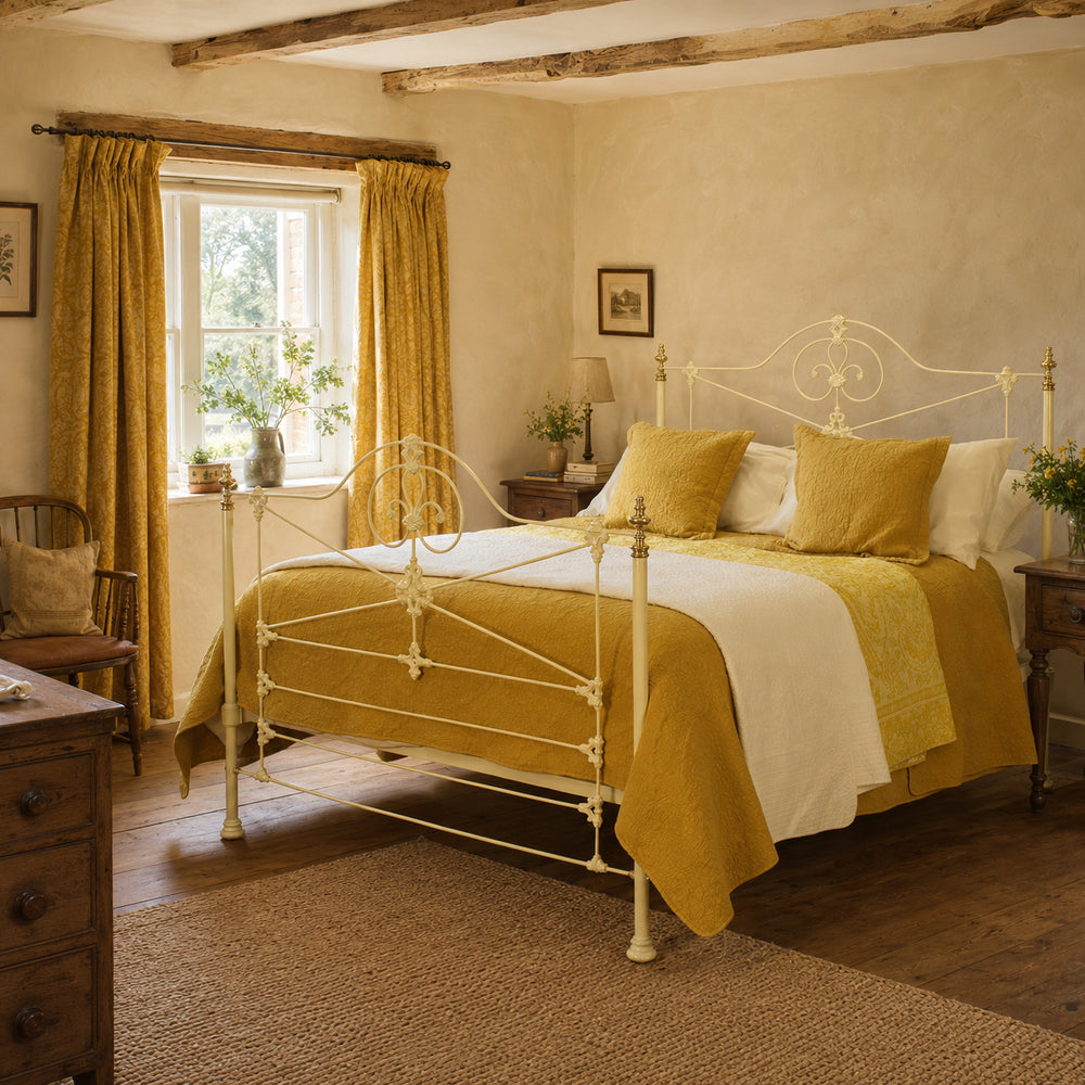 King Cast Iron Bed in Ivory MK340