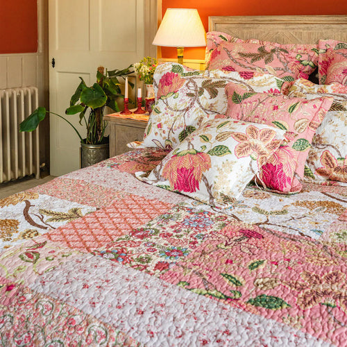 Constance Pink Bedspread