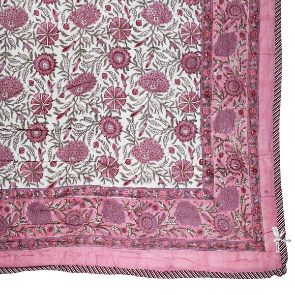 NEW IN  Dark Rose & Cream Floral Quilt