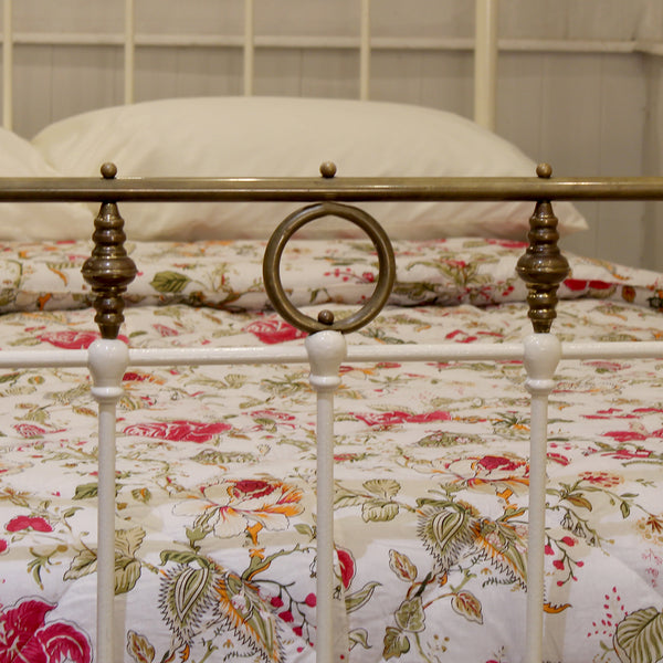 Double Antique Bed in Antique White, MD174