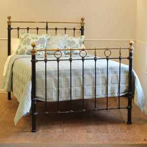 Double Antique Bed in Black