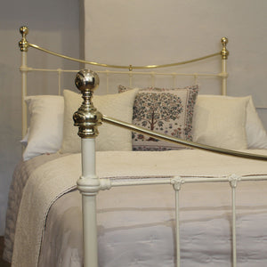 Double Antique Bed in Cream