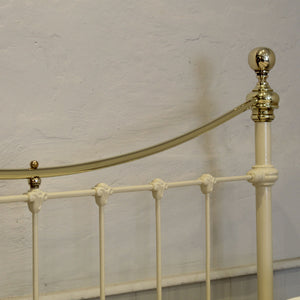Double Antique Bed in Cream