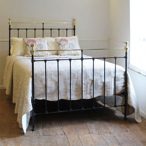 Double antique bed in black