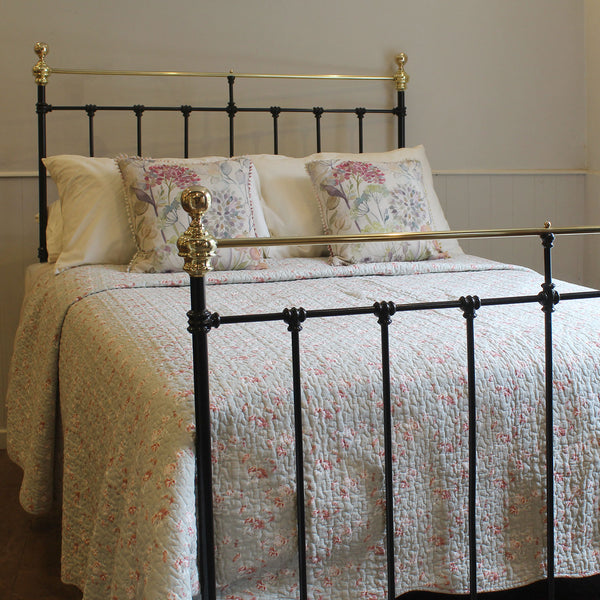 Double antique bed in black