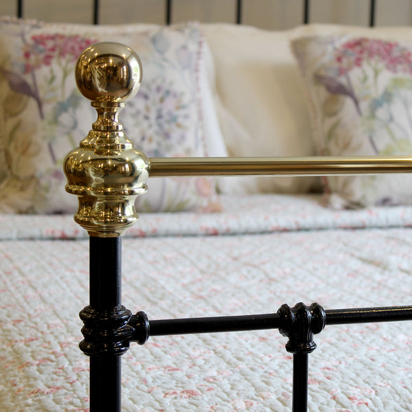 Double antique bed in black
