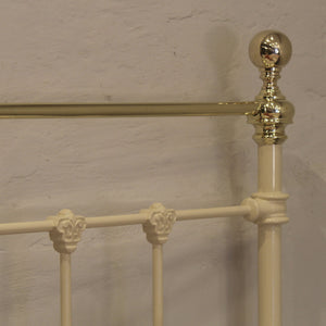 Double Platform Antique Bed in Cream, MD176