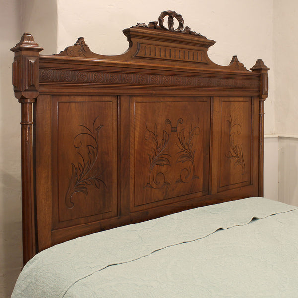 Walnut Carved Double Antique Bed