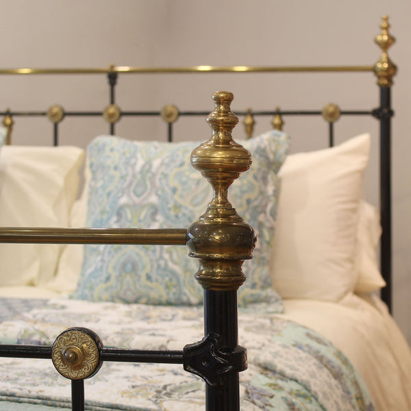 King Size Antique Bed in Black