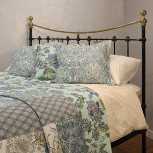 5ft Wide Brass and Iron Antique Bed Finished in Black MK338