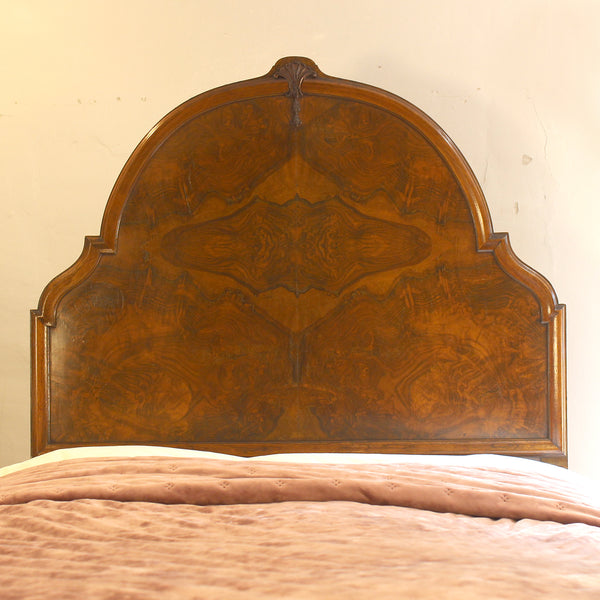 A pair of Queen Anne style antique beds