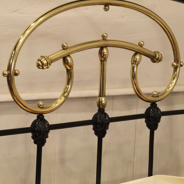 Single antique bed in black