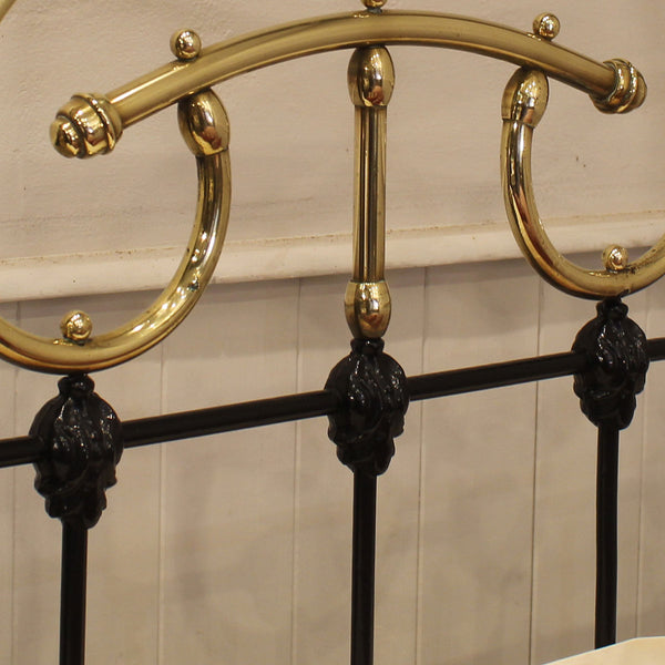 Single antique bed in black