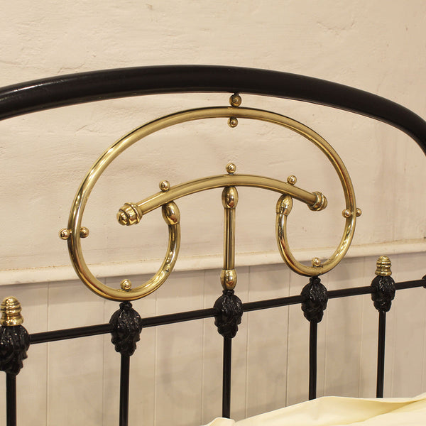 Single antique bed in black