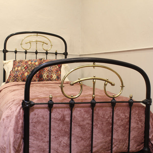 Single antique bed in black