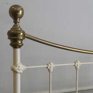 Small Double Antique Bed in Cream, MD155