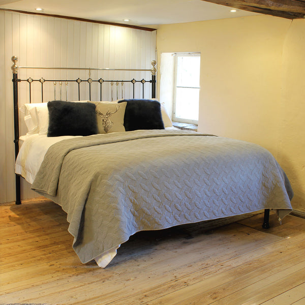 Super King Platform Bed in Black MSK97