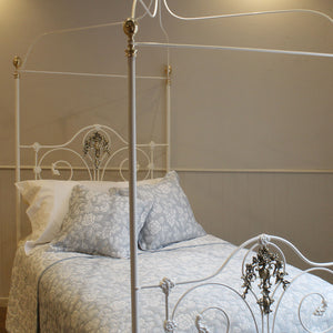 Single Antique Four Poster Bed M4P47